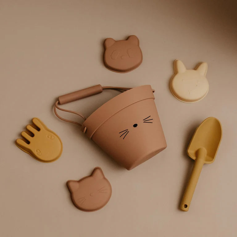 Classical Child Bucket & Toys Set