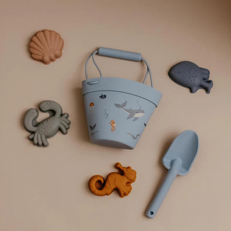 Classical Child Bucket & Toys Set