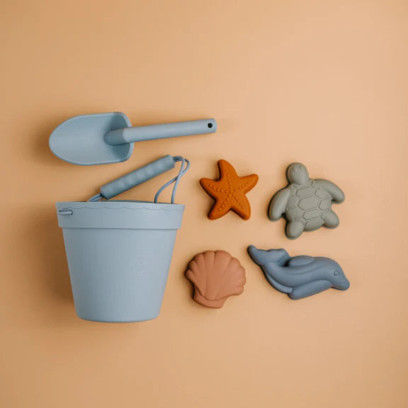 Saylor Mae Silicone Beach Bucket Toy Set