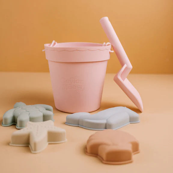Saylor Mae Silicone Beach Bucket Toy Set