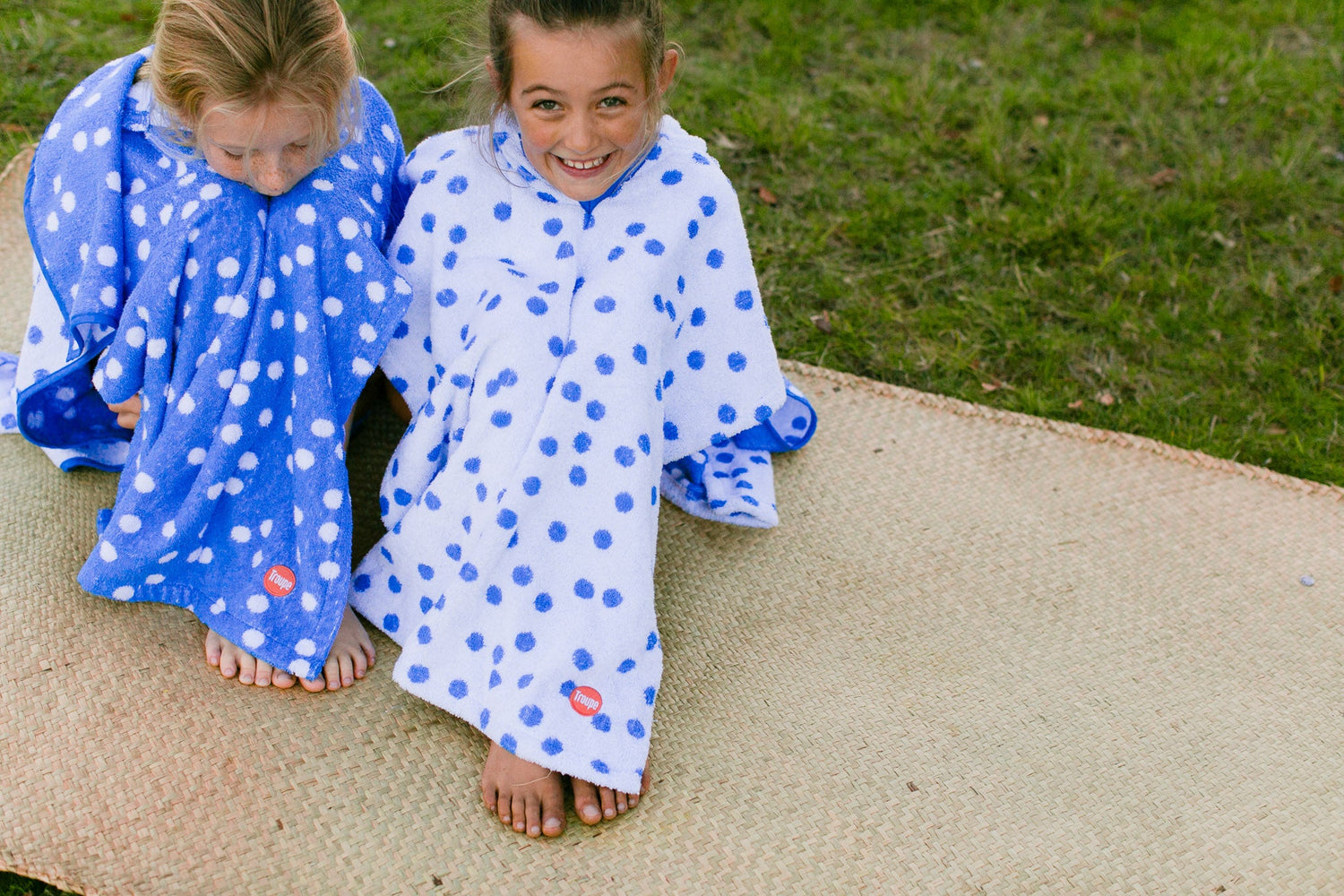 Troupe Kids Hooded Poncho