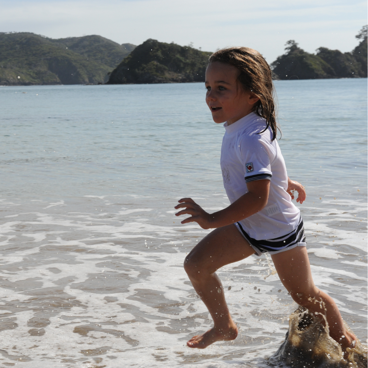 Kids White Short Sleeved Swim Shirt SECONDS