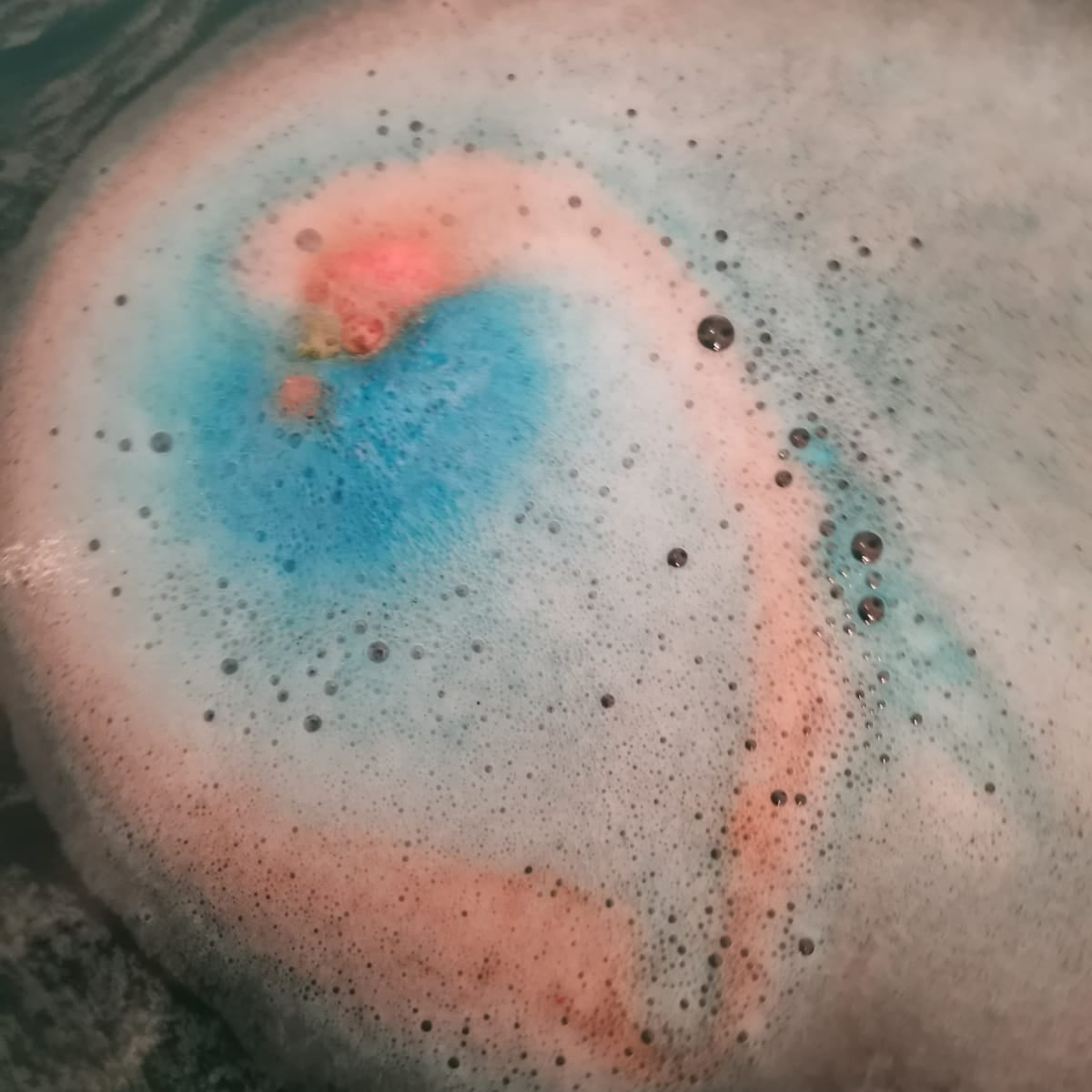 Bath Buddies Egg Bath Bomb Sprudels® | Single